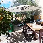 Casa Os Maias - Jardim, Terraco E Espaco 10 Pessoas Homestay szállás *