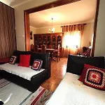 Casa Os Maias - Jardim, Terraço E Espaço 11 Pessoas *