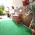 Homestay Casa Os Maias - Jardim, Terraco E Espaco 10 Pessoas Mirandela
