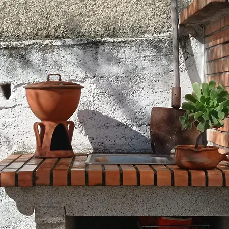 Local Os Maias Homestay