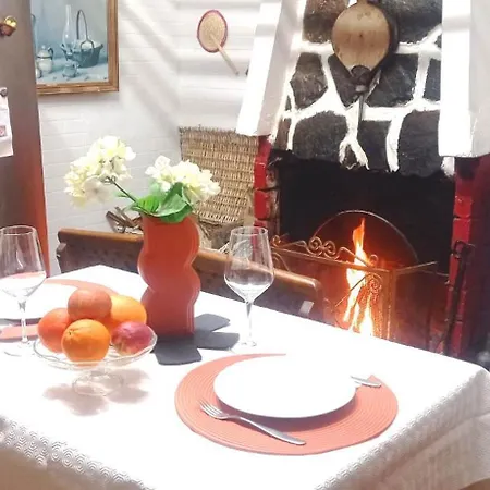 Casa Os Maias - Jardim, Terraco E Espaco 10 Pessoas בית אירוח