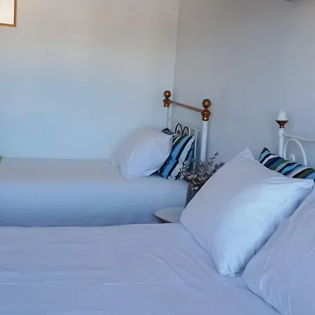 Local Os Maias Homestay