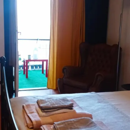 Local Os Maias Homestay Mirandela