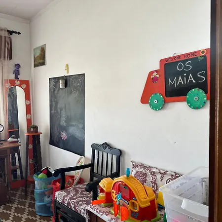 Homestay Local Os Maias Mirandela