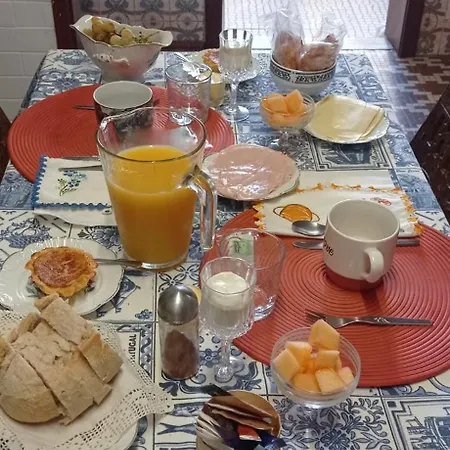 Homestay szállás Casa Os Maias - Jardim, Terraco E Espaco 10 Pessoas *