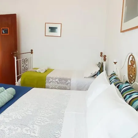 Local Os Maias Quarto em Acomodações Particulares