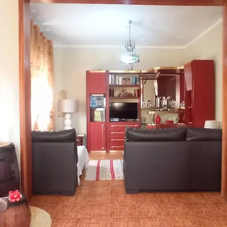 Privatunterkunft Casa Os Maias - Jardim, Terraco E Espaco 11 Pessoas *