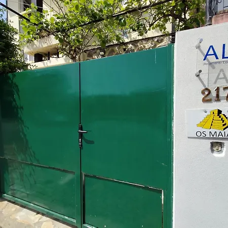 Casa Os Maias - Jardim, Terraco E Espaco 10 Pessoas * Mirandela
