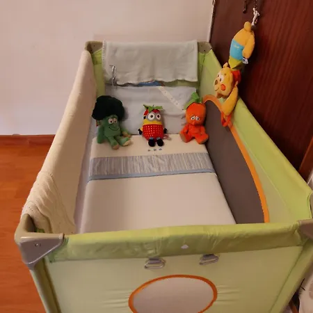 בית אירוח Casa Os Maias - Jardim, Terraco E Espaco 10 Pessoas