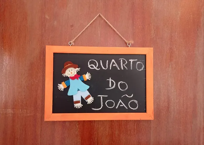 Quarto em Acomodações Particulares Casa Os Maias - Jardim, Terraço E Espaço 11 Pessoas Mirandela