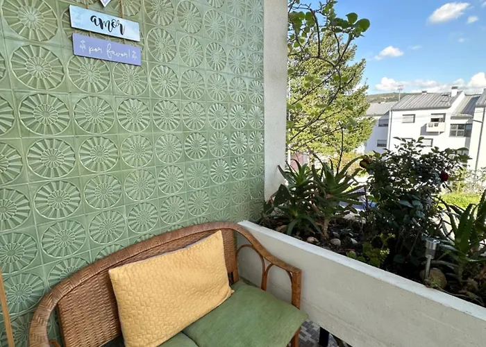 Local Os Maias 홈스테이 미란델라