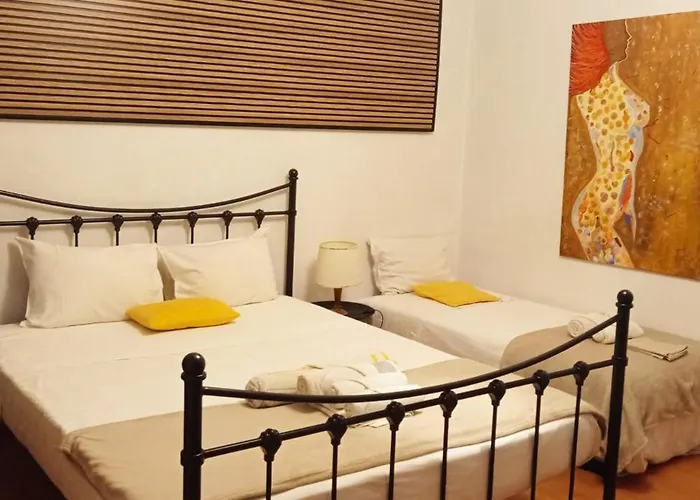 Casa Os Maias - Jardim, Terraco E Espaco 11 Pessoas ホームステイ