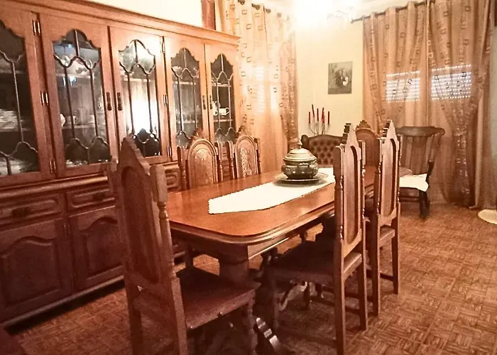 ホームステイ Casa Os Maias - Jardim, Terraco E Espaco 11 Pessoas *